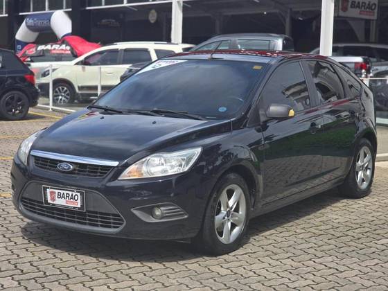 FORD FOCUS 1.6 GL 16V FLEX 4P MANUAL FORD FOCUS 1.6 GL 16V FLEX 4P MANUAL